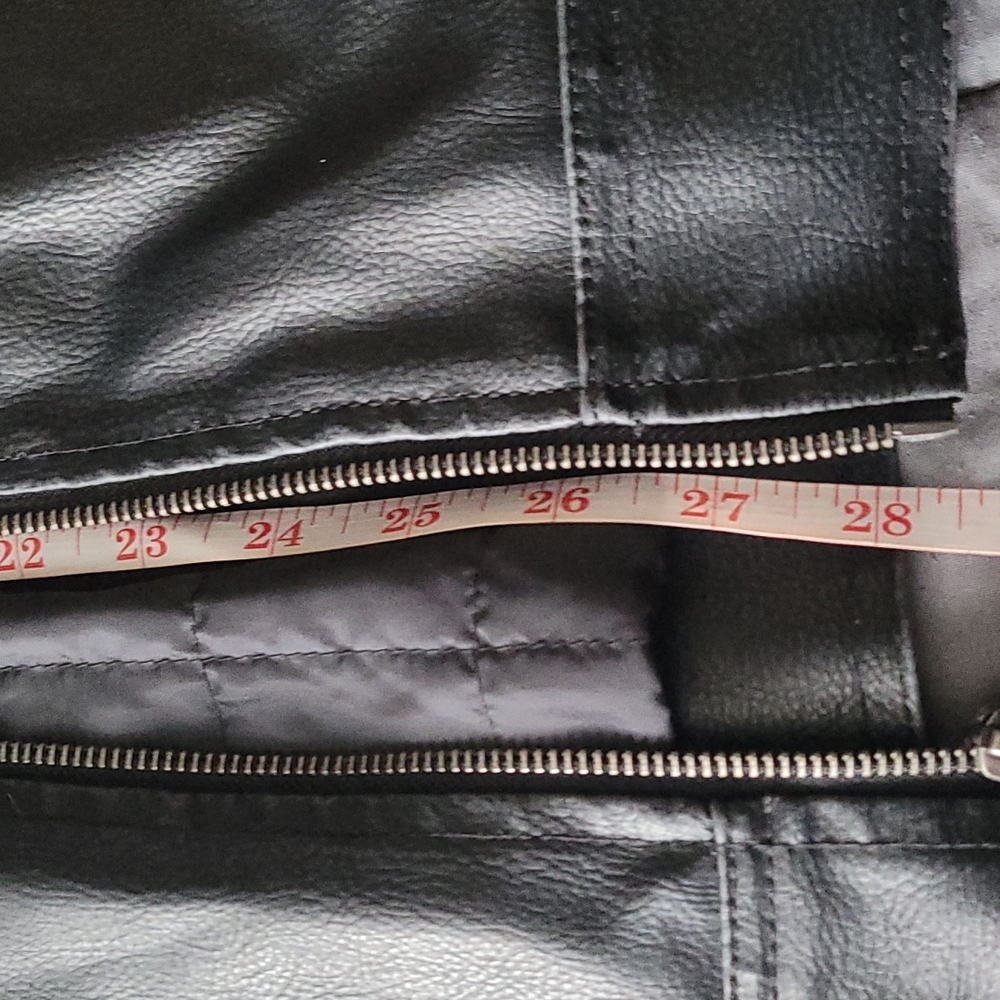 Men's Leather Jacket - Picture 7 of 7